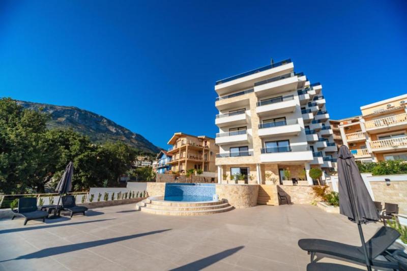 Prodaja,Lux  Hotel sa 4 zvjezdice  2000 m2, 6.000.000 e